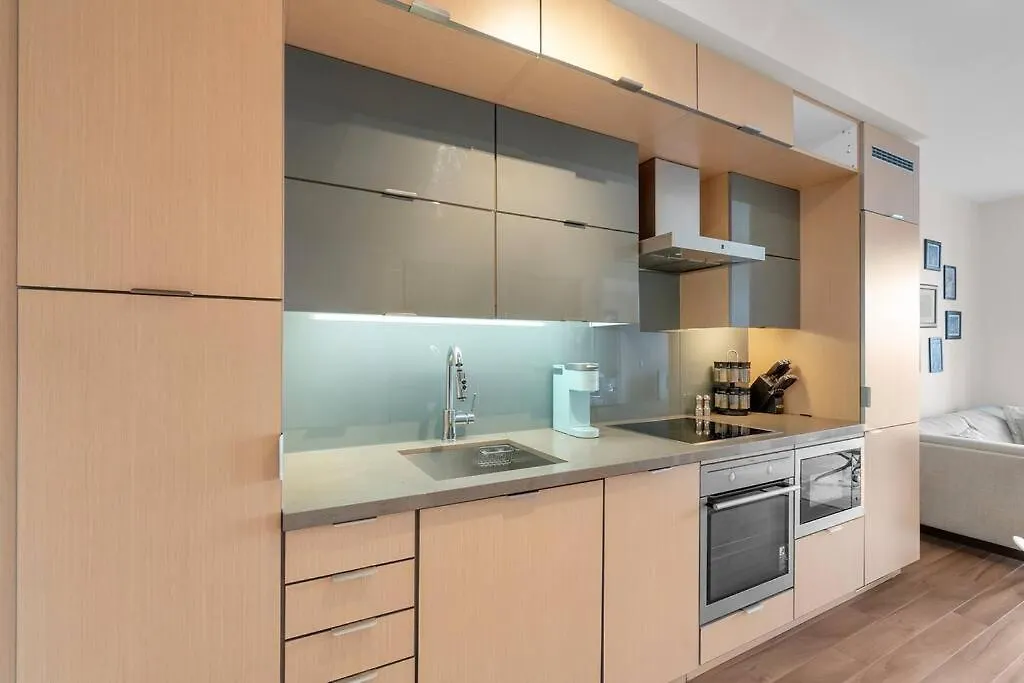 Rare 1Br - Rooftop Pool, Next To Mtcc & Cn Tower Toronto Canadá